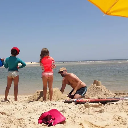 Vivenda Luz E Ludica ヴィラ